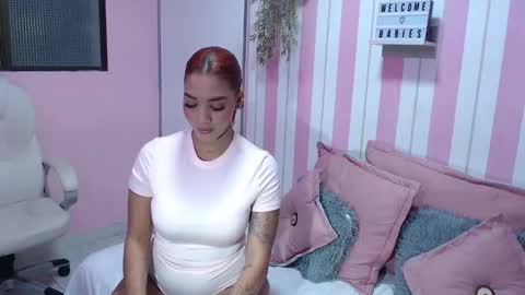 Snapshot of shantal_luw chatting on 02.07.26 shantal online show from 02.07.26