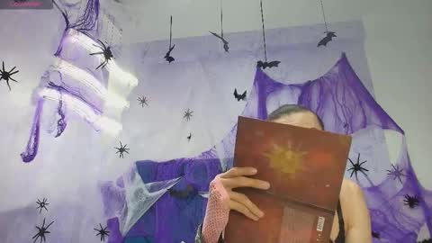 Snapshot of shantala_nastasiia chatting on 11.01.25 shantala nastasiia online show from 11.01.25