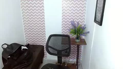Snapshot of shantalcarson chatting on 07.18.26 Dayana online show from 07.18.26