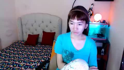 SHANTA FOX  s online show from 10.22.25