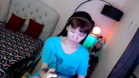 SHANTA FOX  s online show from 10.27.25