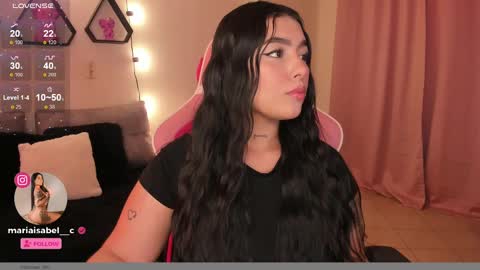 Snapshot of shantall_vidales chatting on 01.26.25 online show from 01.26.25