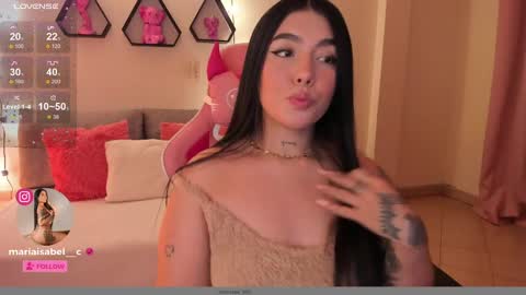 Snapshot of shantall_vidales chatting on 02.12.25 online show from 02.12.25