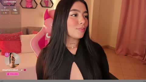 Snapshot of shantall_vidales chatting on 02.15.25 online show from 02.15.25