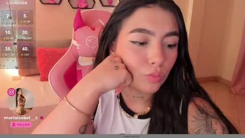 Snapshot of shantall_vidales chatting on 02.17.25 online show from 02.17.25