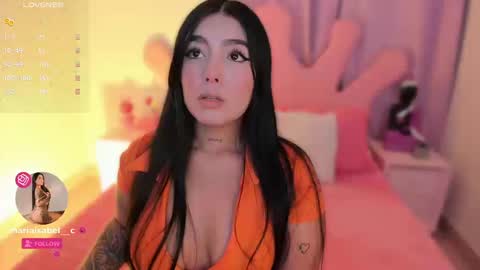 Snapshot of shantall_vidales chatting on 09.19.25 online show from 09.19.25
