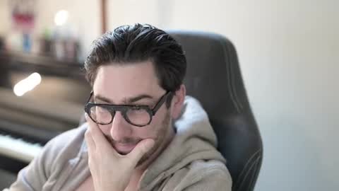 frenchy boy online show from 12.22.25