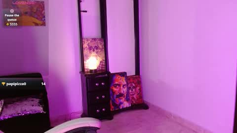 sharaross1 online show from 11.11.25