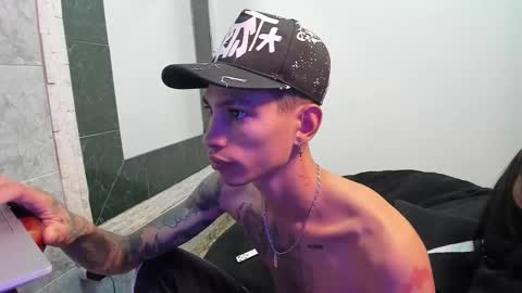 Snapshot of sharlot07 chatting on 02.23.25 Sharlot07 online show from 02.23.25