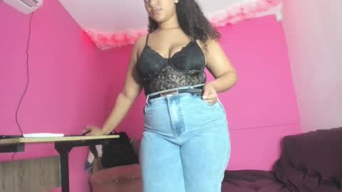 Sharlot online show from 11.18.25