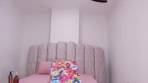 Sharlott online show from 12.03.25