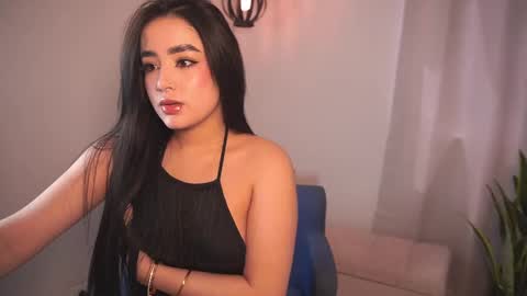 Snapshot of sharlotte_evanns chatting on 09.11.25 Sharlotte online show from 09.11.25