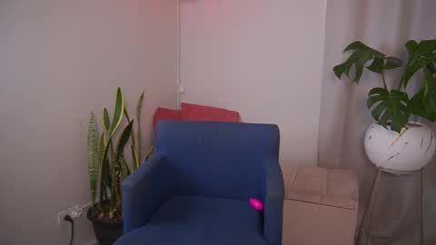 Snapshot of sharlotte_evanns chatting on 11.05.25 Sharlotte online show from 11.05.25