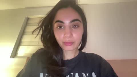 sharnn_b online show from 11.17.25