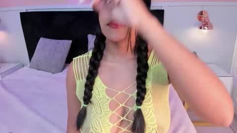 Snapshot of sharoll_og chatting on 11.25.25 sharoll_og online show from 11.25.25