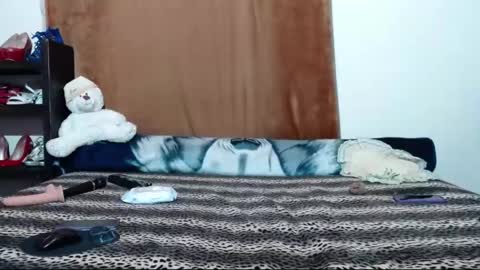 S H A R O N  online show from 01.13.25