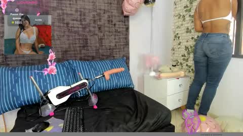 sharoncute16 online show from 12.15.25