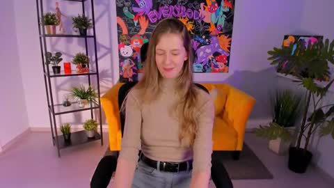 Snapshot of sharonevansi chatting on 02.18.25 Sharon online show from 02.18.25