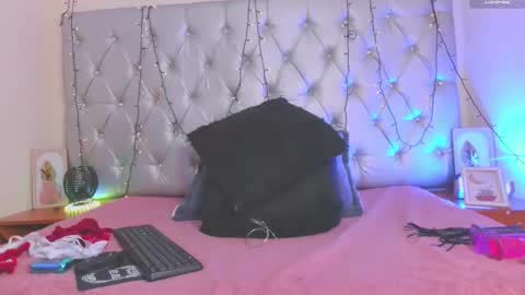 Snapshot of sharonths chatting on 06.10.26 sharonths online show from 06.10.26