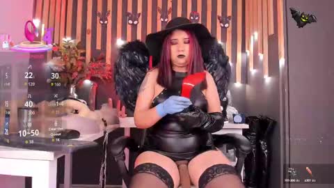 Snapshot of sharoon_gold chatting on 09.09.25 Your mistress Sharon online show from 09.09.25