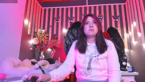 Snapshot of sharoon_gold chatting on 09.15.25 Your mistress Sharon online show from 09.15.25