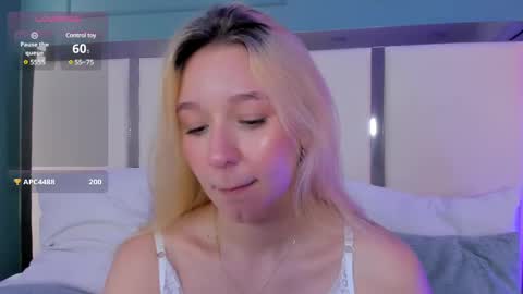 Shantall online show from 02.25.25