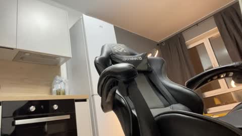 Snapshot of shavarace1 chatting on 01.14.25 cumshoters online show from 01.14.25