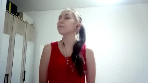 Annette online show from 12.04.25