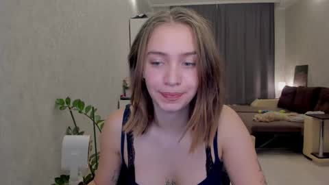 shawty__mariaa online show from 10.16.25