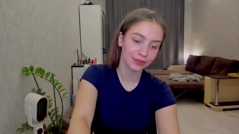 shawty__mariaa online show from 10.21.25