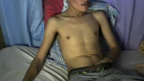 Snapshot of shayato_xyz chatting on 03.08.25 eryx online show from 03.08.25