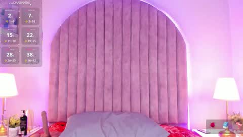 Shayla Davis  online 240 pm - 1000 pm online show from 11.06.25