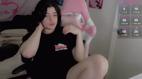 Shayminx online show from 10.29.25