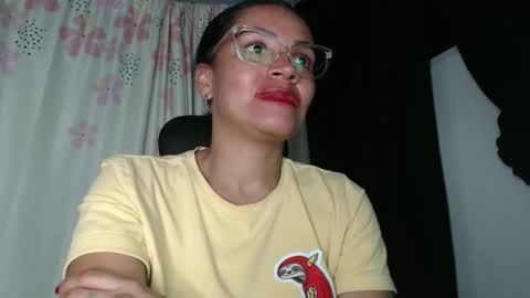 Snapshot of shayna_cute chatting on 12.28.24 Shayna online show from 12.28.24
