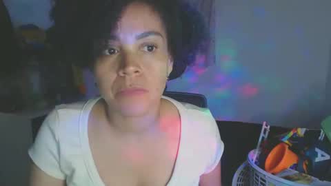 Snapshot of shayna_cute chatting on 09.30.25 Shayna online show from 09.30.25