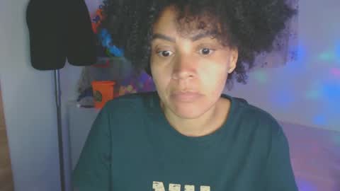 Snapshot of shayna_cute chatting on 10.18.25 Shayna online show from 10.18.25