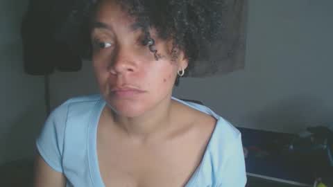 Snapshot of shayna_cute chatting on 11.22.25 Shayna online show from 11.22.25