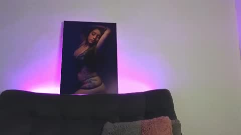 Snapshot of sheeryl_ chatting on 12.25.24 Eve online show from 12.25.24