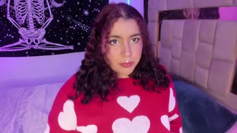 Snapshot of sheeylaroee chatting on 12.27.24 Heidy online show from 12.27.24