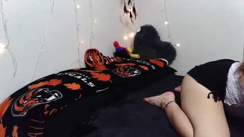 Snapshot of shelbytakenit chatting on 09.26.25 Shelbytakenit online show from 09.26.25