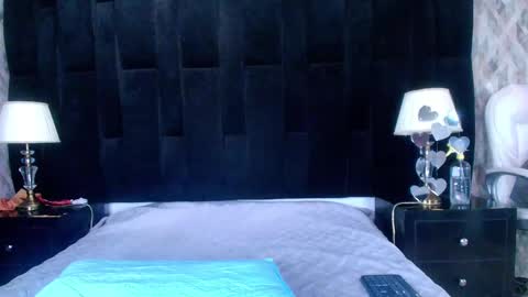 Shelsy online show from 02.22.25