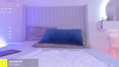 shelynna_azzul online show from 09.17.25