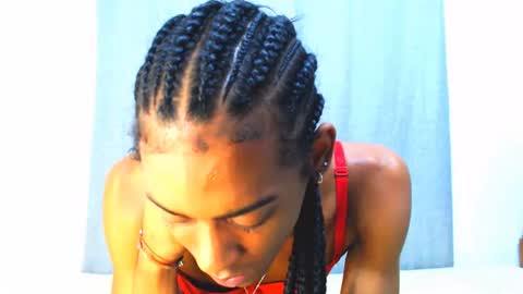 Snapshot of shemalehexi chatting on 12.01.25 shemalehexi online show from 12.01.25