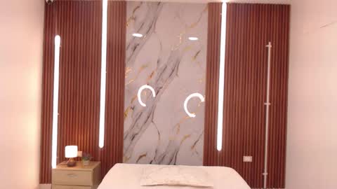 shena_nomy1 online show from 11.23.25