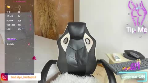 Snapshot of shenielxxx chatting on 02.17.26 shenielxxx online show from 02.17.26