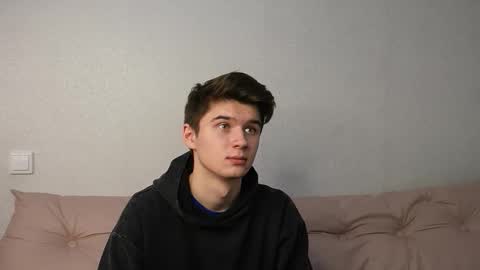 Snapshot of sherlockmax chatting on 10.26.25 Max online show from 10.26.25