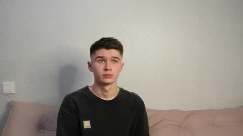 Snapshot of sherlockmax chatting on 11.05.25 Max online show from 11.05.25