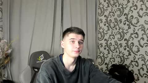 Snapshot of sherlockmax chatting on 11.08.25 Max online show from 11.08.25