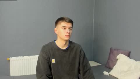 Snapshot of sherlockmax chatting on 11.11.25 Max online show from 11.11.25