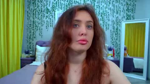 Snapshot of sherrybaers chatting on 11.25.25 Sherry online show from 11.25.25